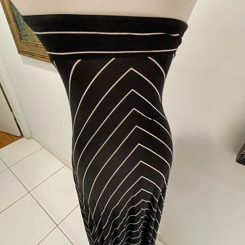 Jennifer López Strapless Maxi Black / White Stripe Dress Size Small - Picture 4 of 5